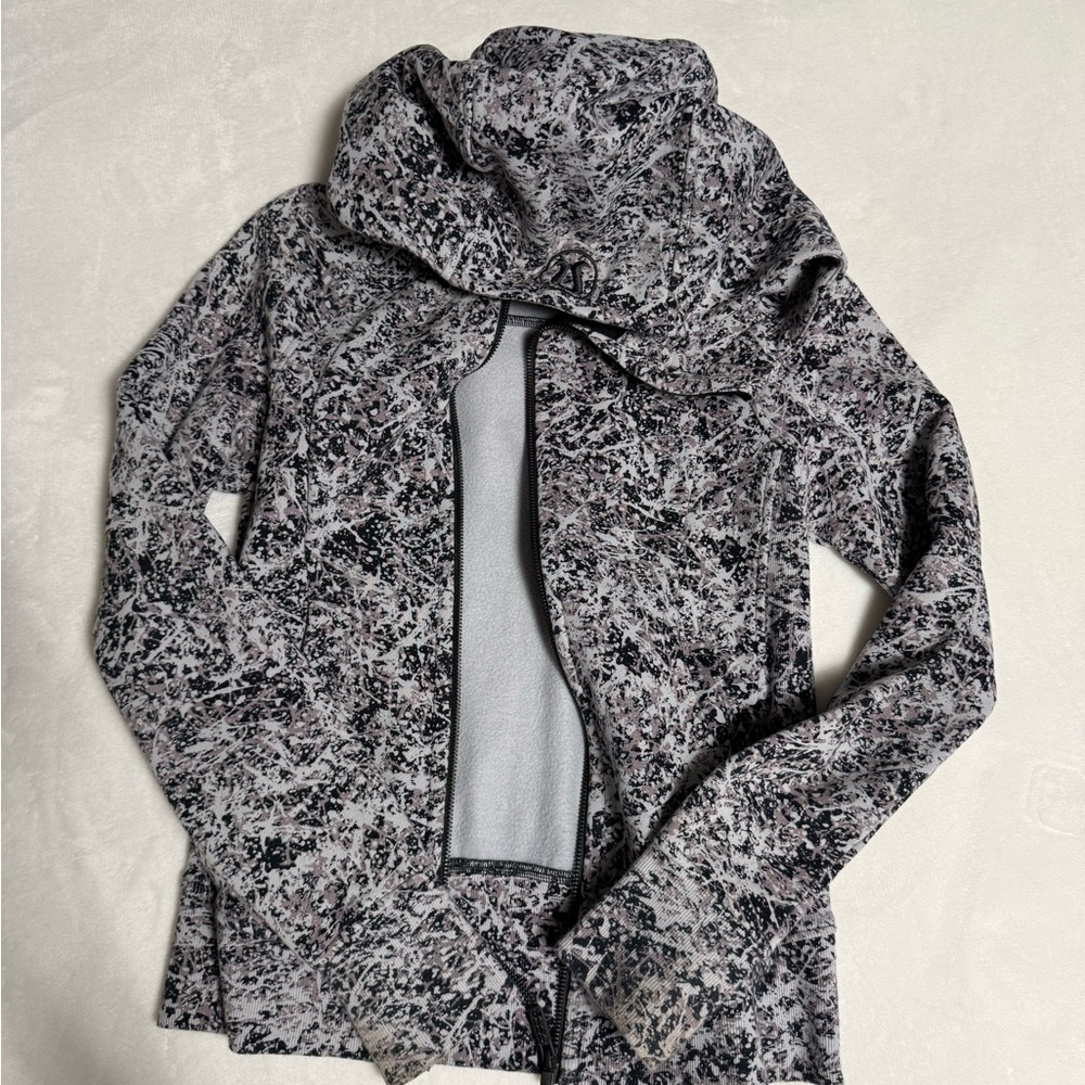 lululemon athletica Black and Gray Jacket